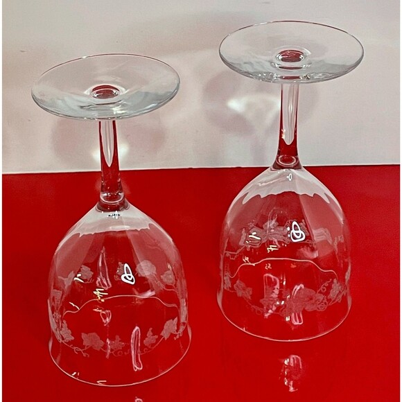 Vintage Grape Etch Wine Glass Goblet (s) LOT OF 2 Vine Leaf Optic Crystal - Picture 4 of 8